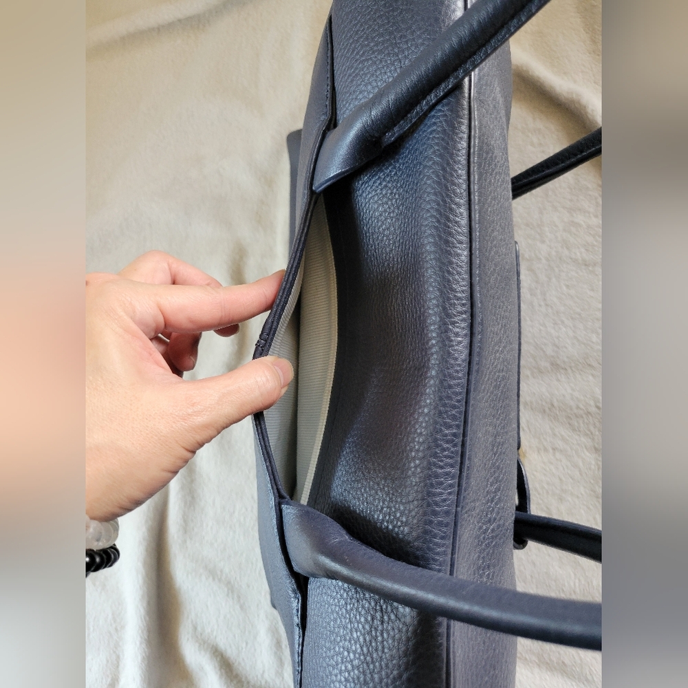 Radley London | NWOT Navy Blue Pebbled Leather Shoulder Bag - Picture 10 of 14